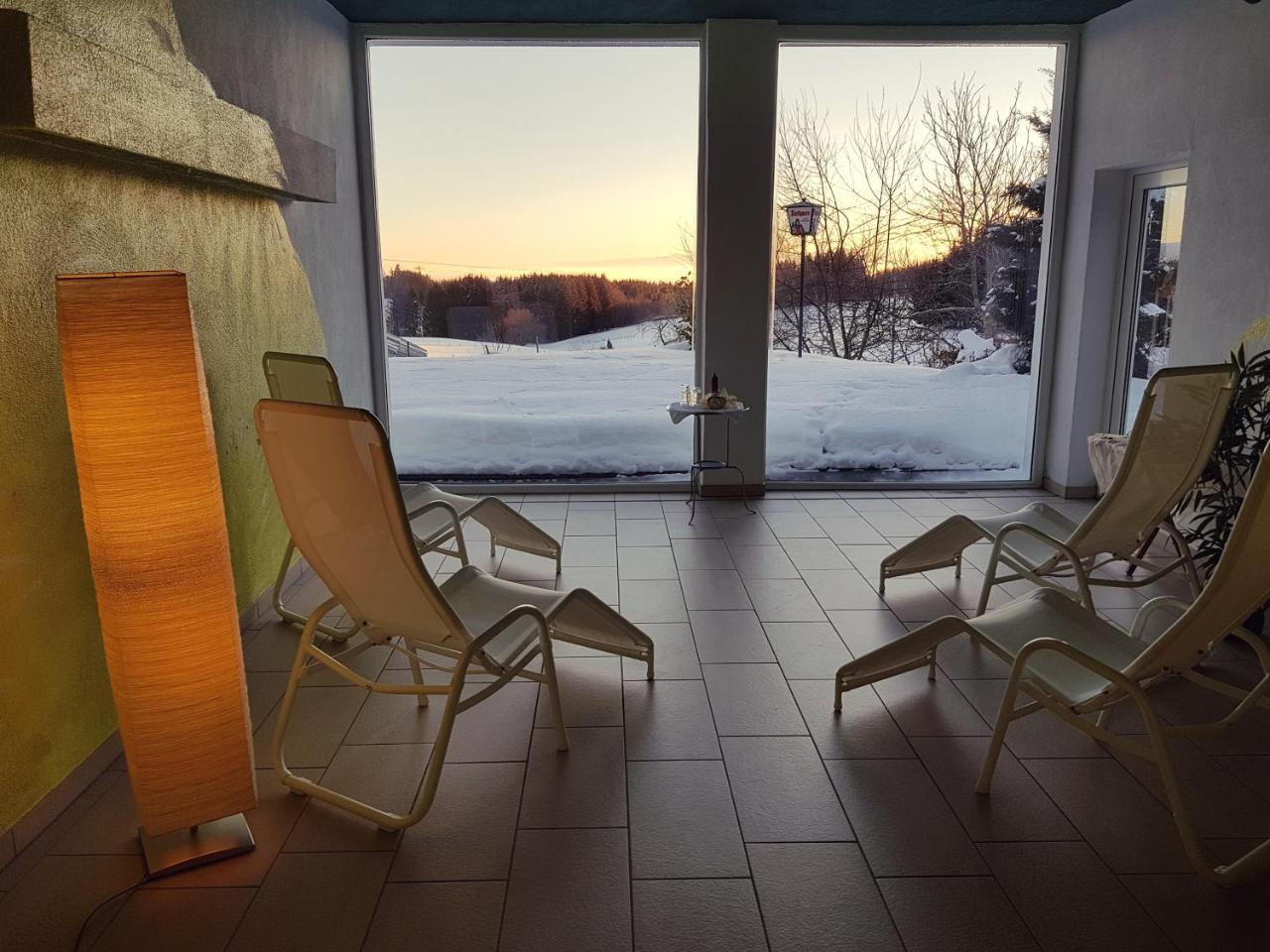 Wellnesshotel Schiesselhof Grafenhausen Bagian luar foto